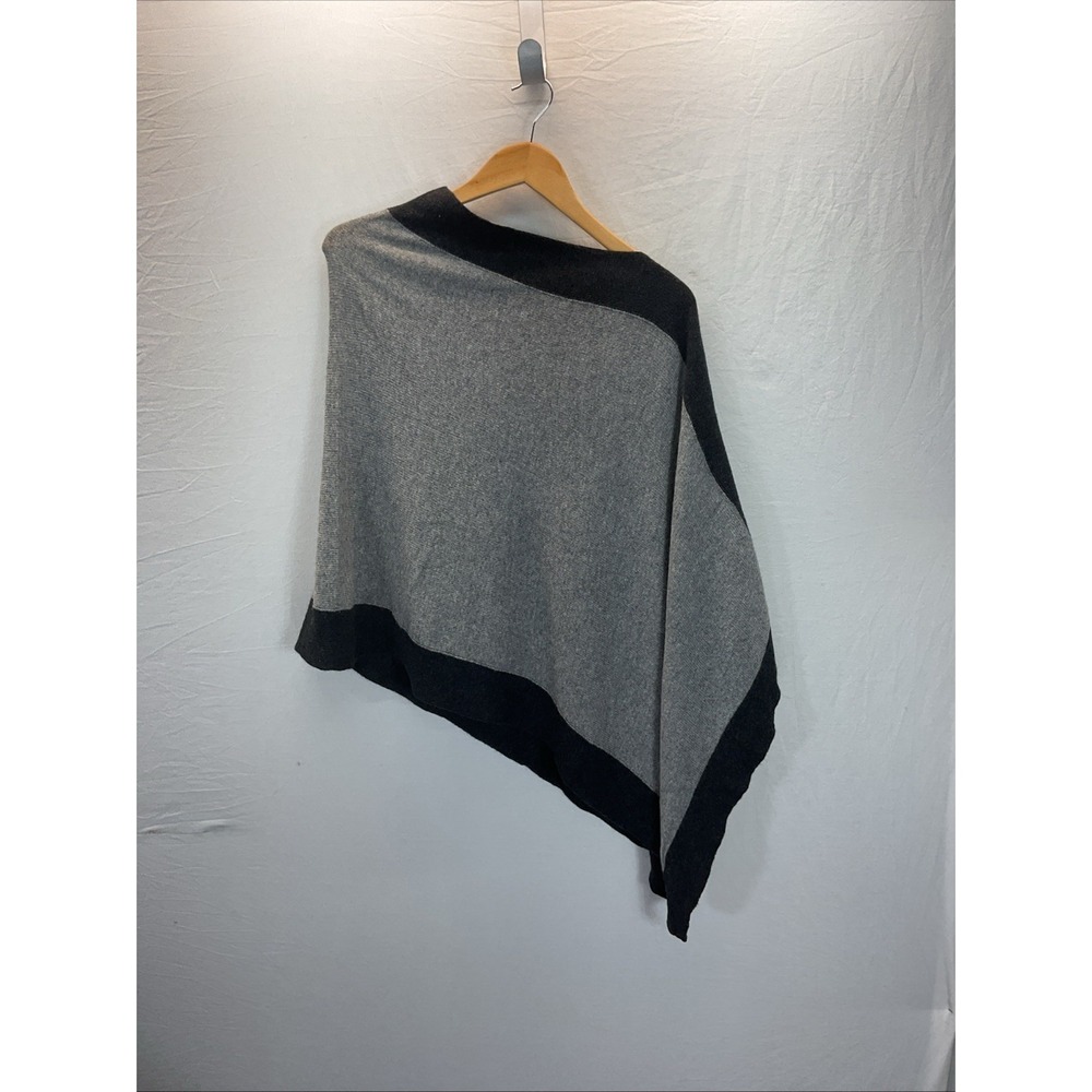 Carol & Co Roma Italy Made Cashmere Blend Gray Asymmetrical Shawl Poncho OS - Picture 1 of 7
